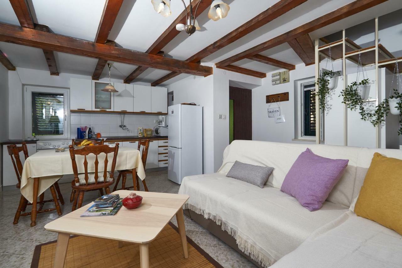 Holiday Olive Mill Apartment Mlini